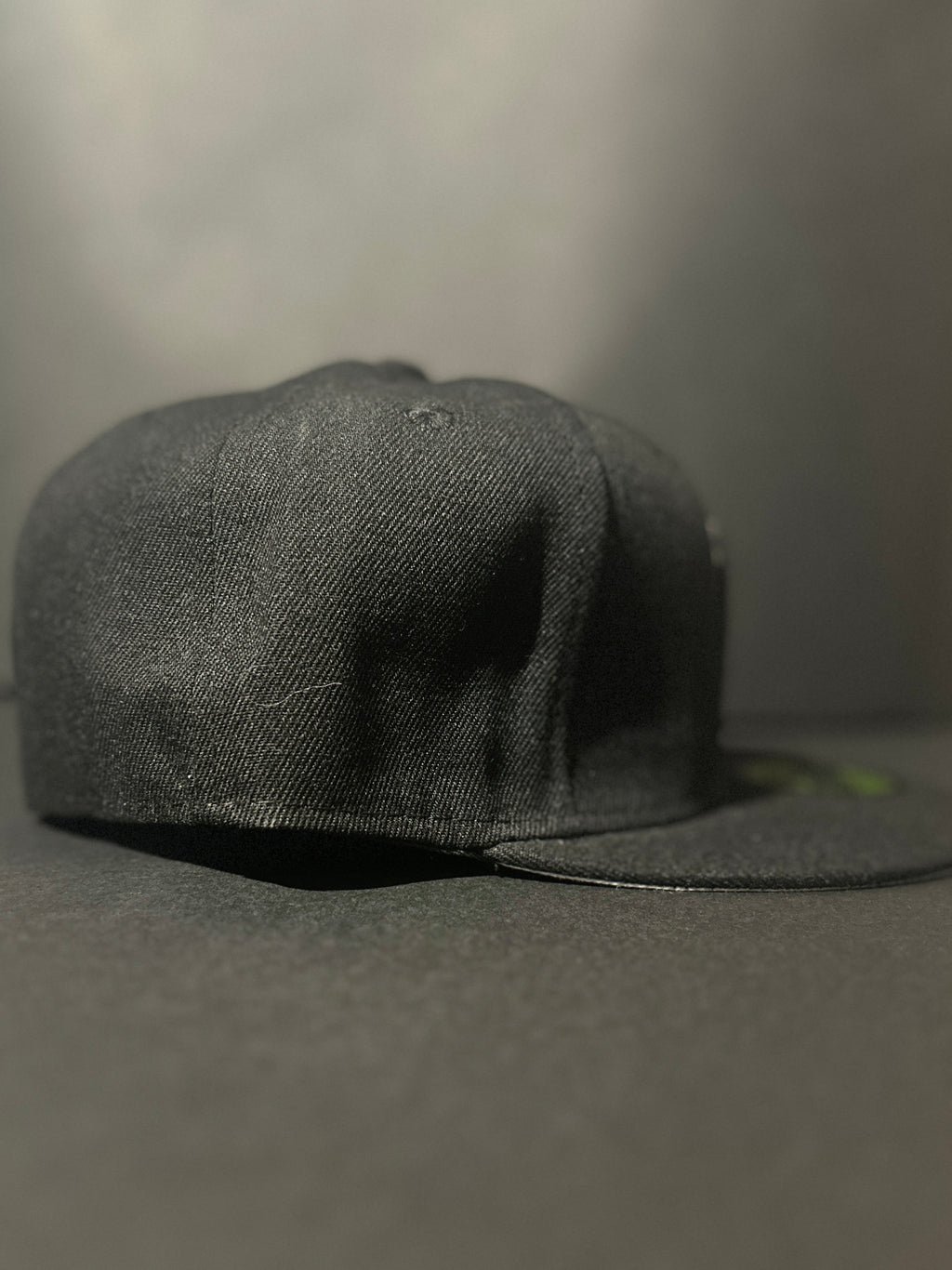 New Era Men's MLB Los Angeles Dodgers Basic 59Fifty Fitted Hat Black Outline