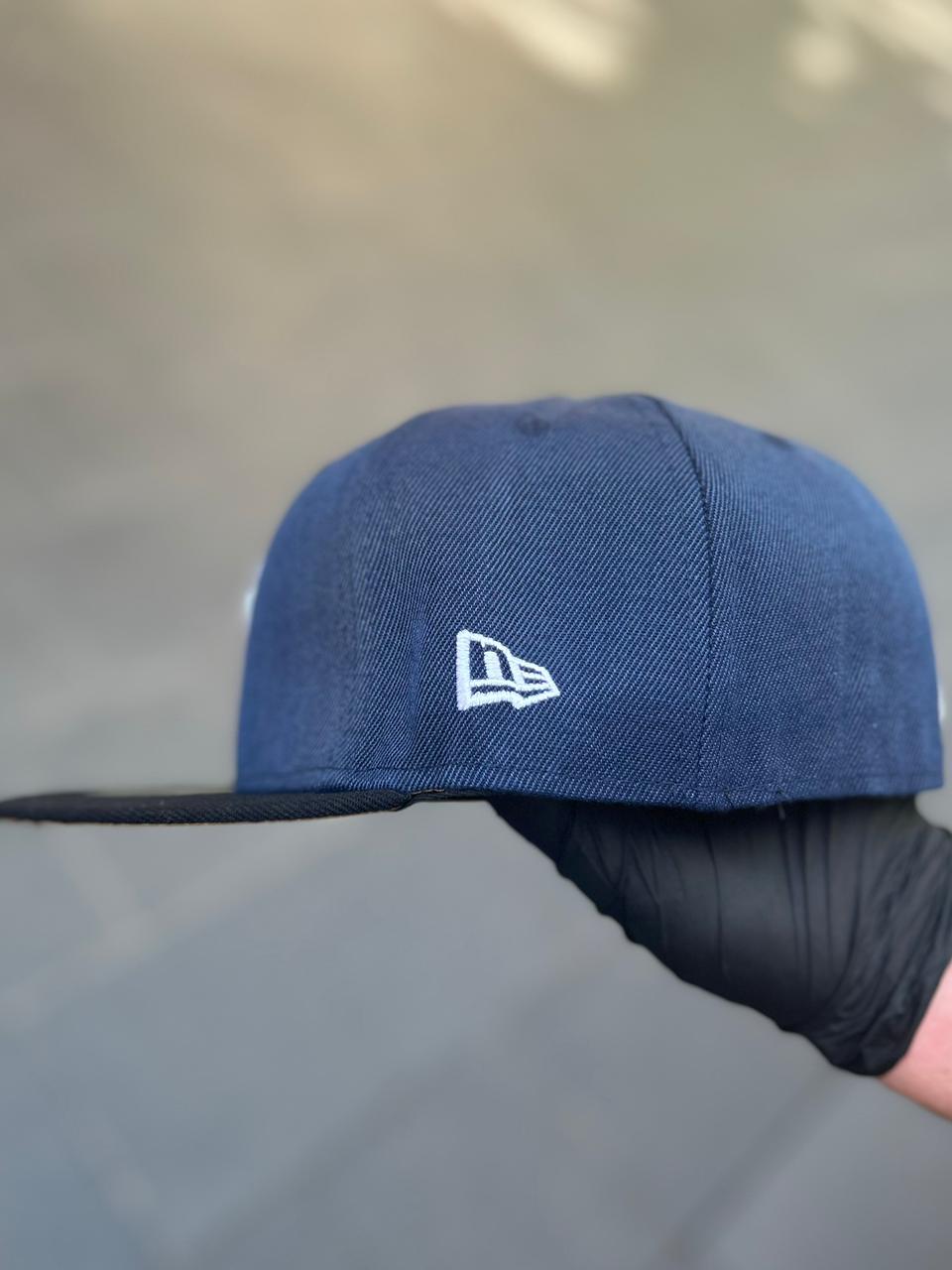 •New Era 59FIFTY New York Yankees Two-Tone Fitted Cap.