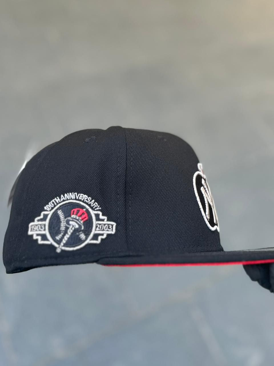 New York Yankees New Era 59FIFTY Fitted Cap "Apple- Black"