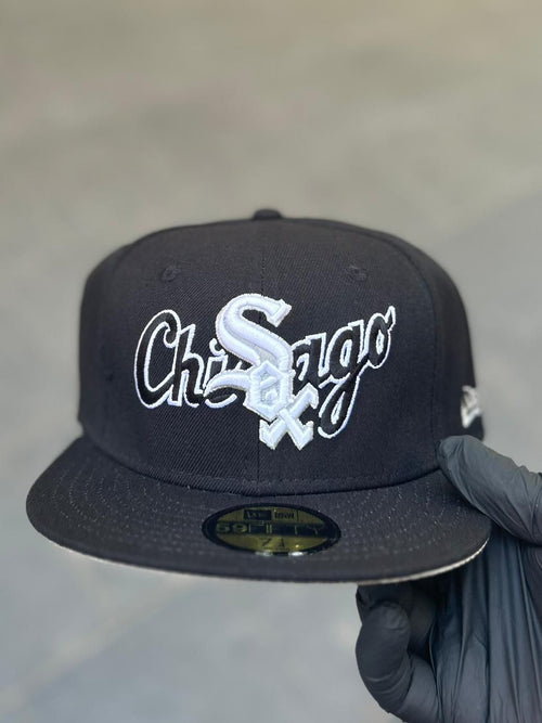 Men's Chicago White Sox New Era Black Overlap 59FIFTY Fitted Hat