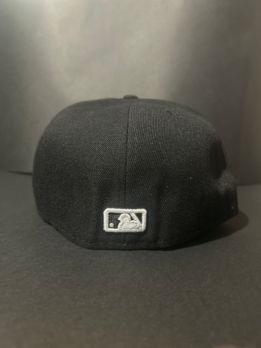 New Era Men's MLB Los Angeles Dodgers Basic 59Fifty Fitted Hat Black Outline