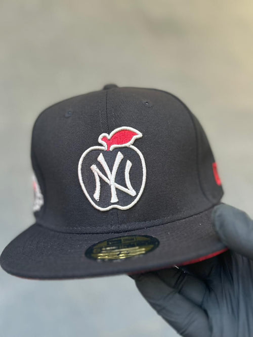 New York Yankees New Era 59FIFTY Fitted Cap "Apple- Black"