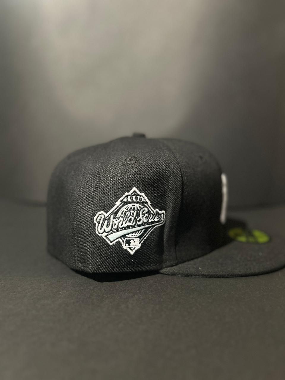 New Era New York Yankees Comic Cloud 59FIFTY Fitted Cap